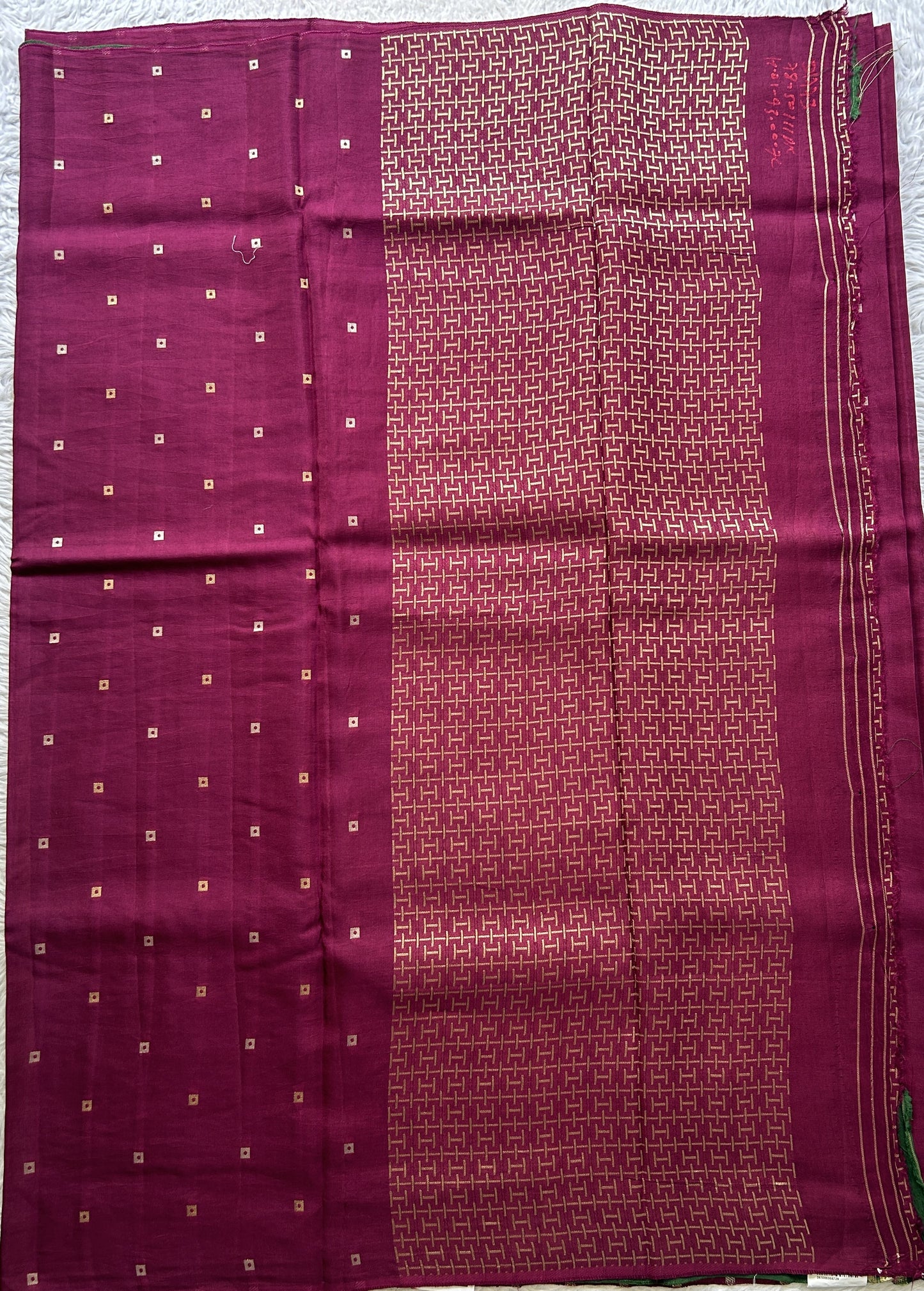 Mona Silk Saree Wine Colored Complemented with a Borderless. - Sampradaya Designer Studio