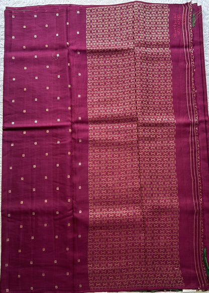 Mona Silk Saree Wine Colored Complemented with a Borderless. - Sampradaya Designer Studio