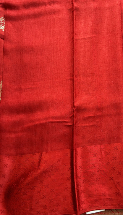 Mona Silk Saree Red Colored Complemented with a Mushrur Border. - Sampradaya Designer Studio
