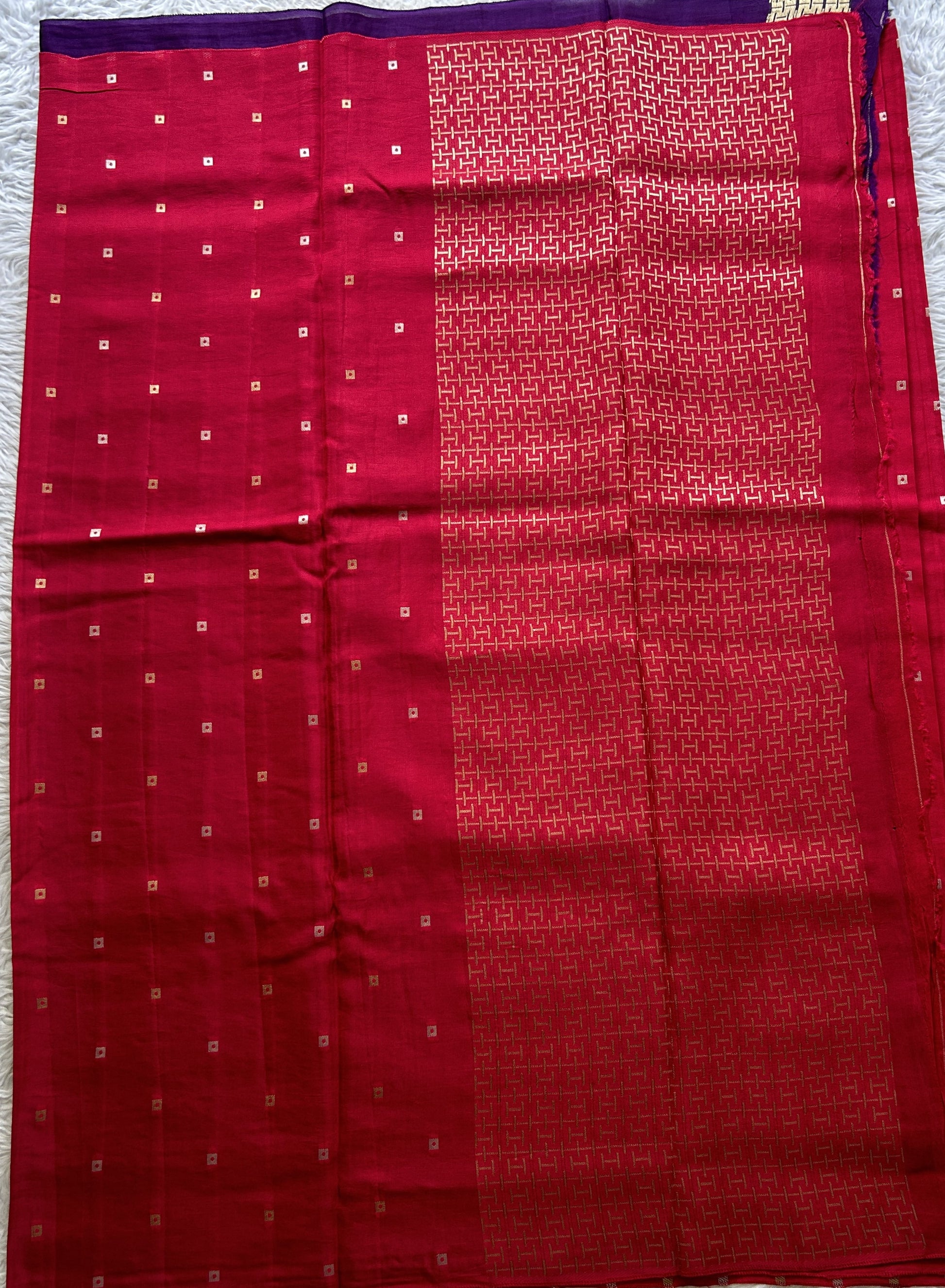 Mona Silk Saree Dark Pink Colored Complemented with a Borderless. - Sampradaya Designer Studio