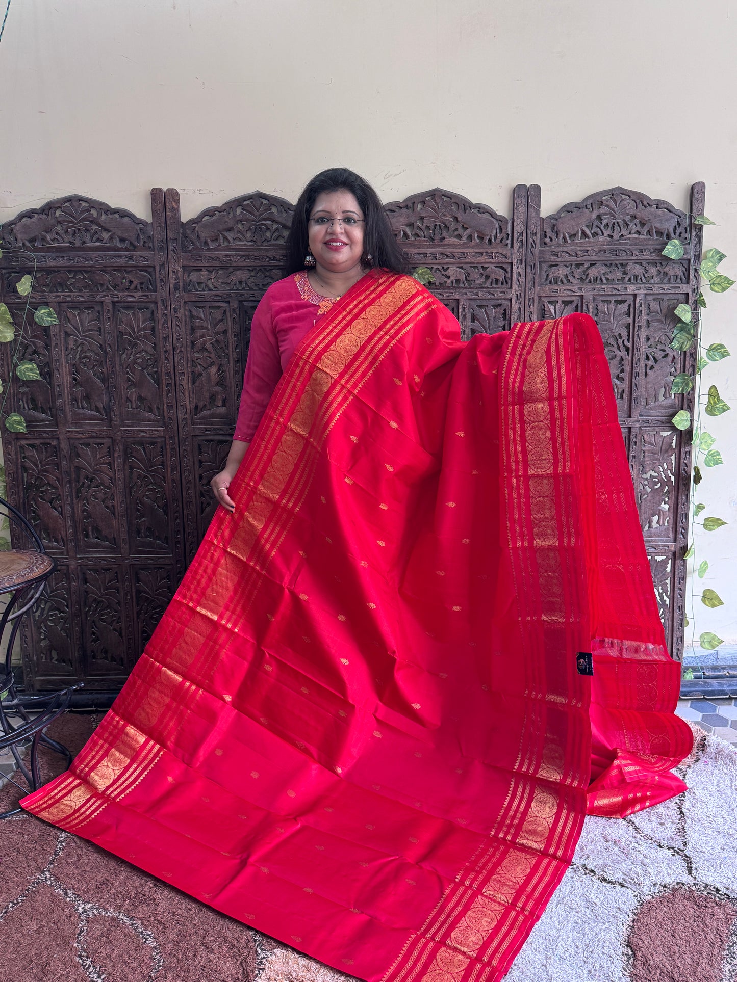 Pure Kanjivaram Silk Saree | Red With Gold Zari Border | Handloom | Silk Mark Certified