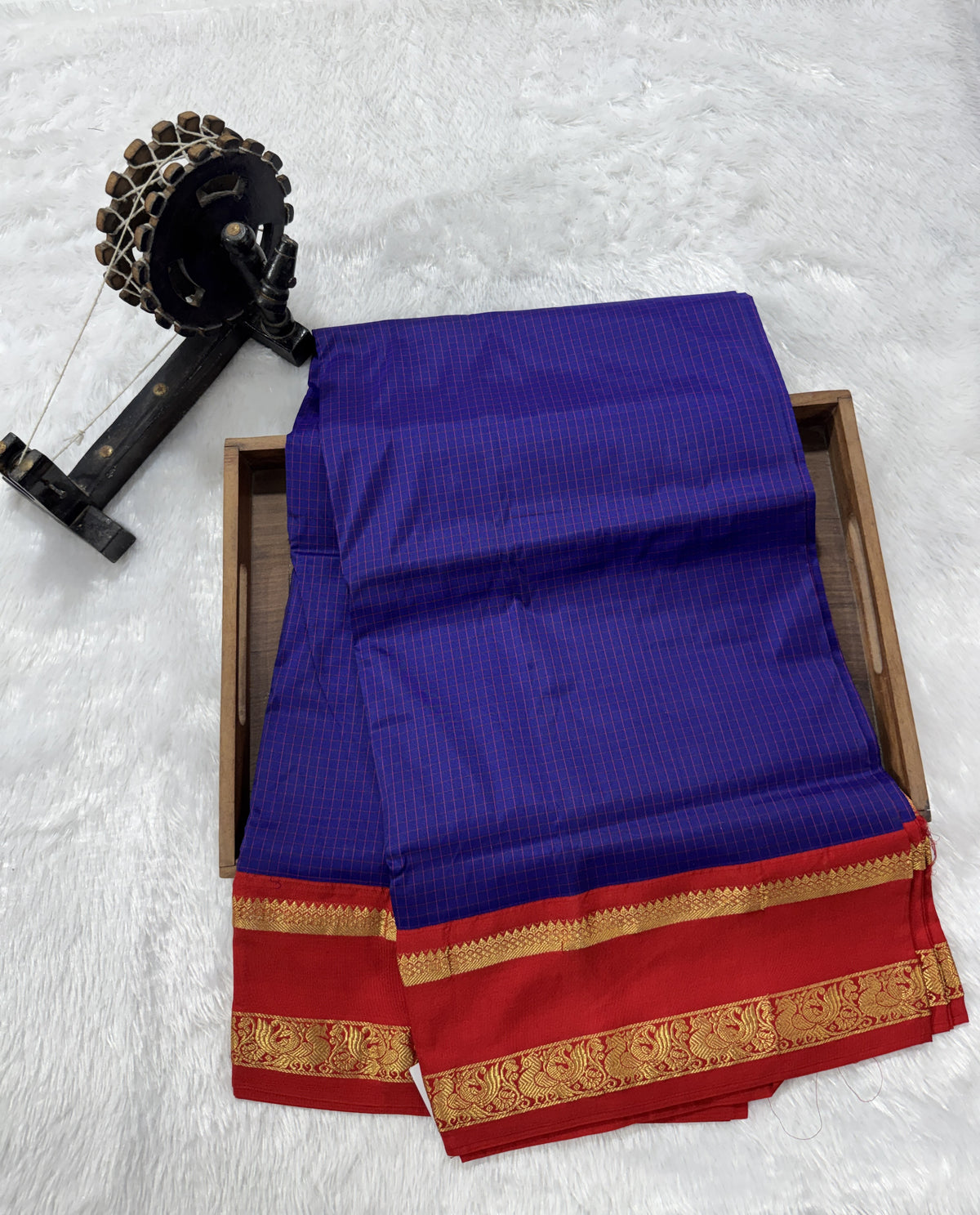 Narayanpet Silk Saree Purple Colored Complemented with a Red Zari Border.