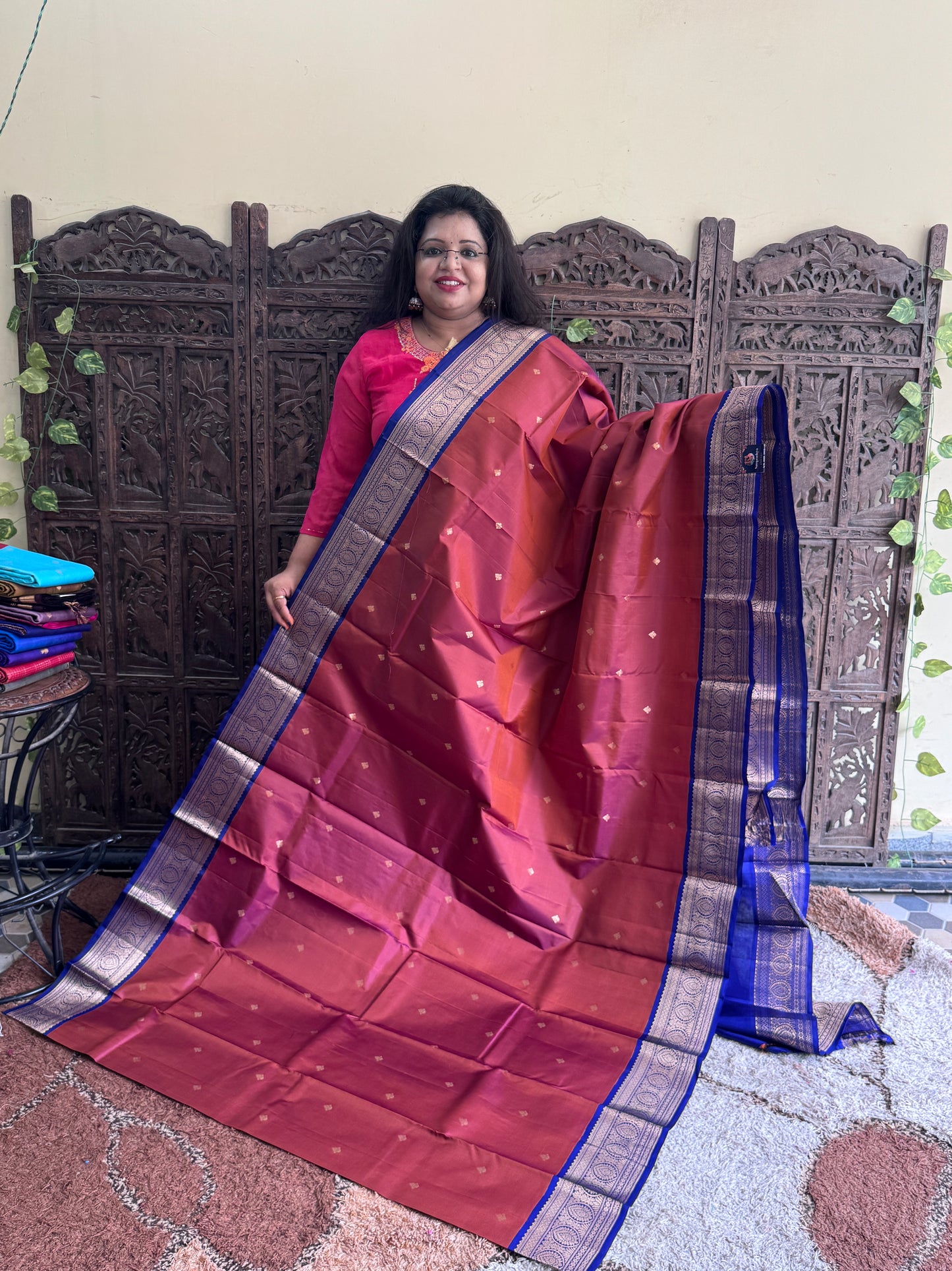 Pure Kanjivaram Silk Saree | Dark Onion Pink With Gold Zari Border | Handloom | Silk Mark Certified