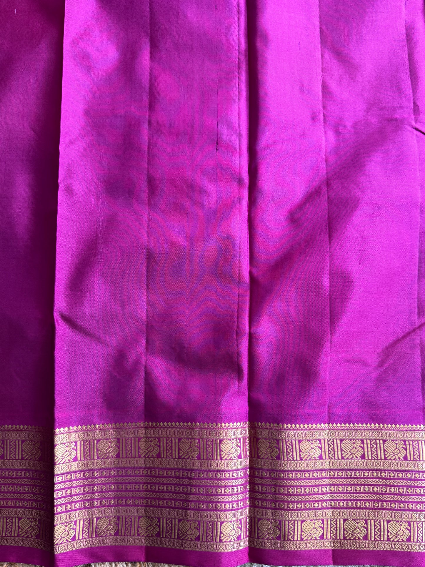 Pure Kanjivaram Silk Saree | Mehendi Green With Gold Zari Border | Handloom | Silk Mark Certified