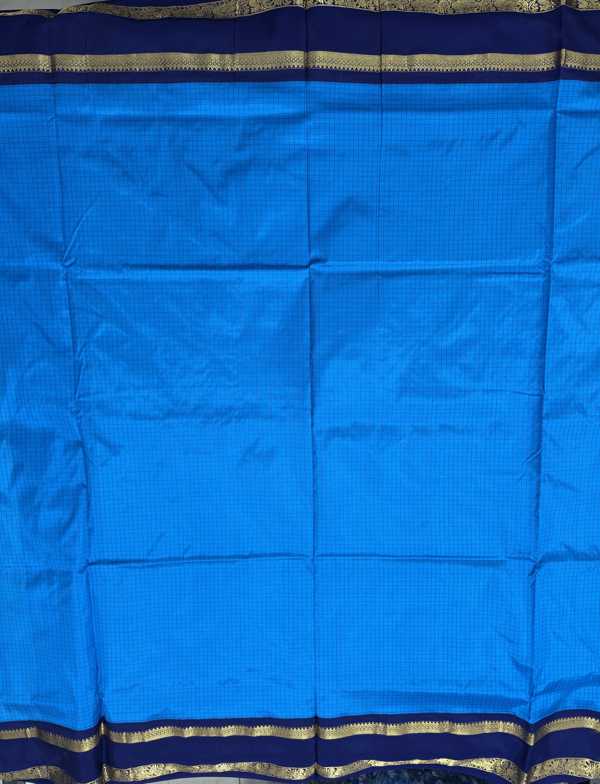 Narayanpet Silk Saree Blue Colored Complemented with a Ink Blue Zari Border.