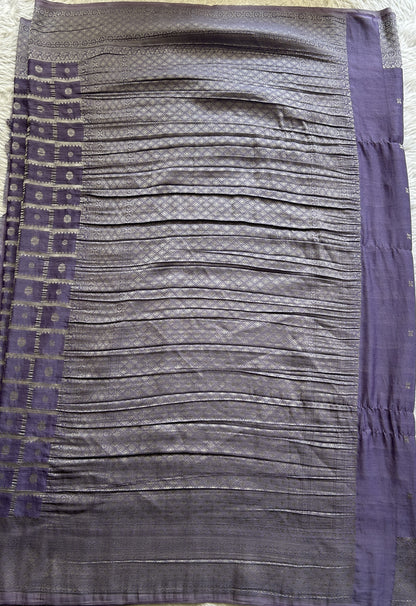 Semi Georgette Saree Lilac Colored Complemented with a Zari Border. - Sampradaya Designer Studio