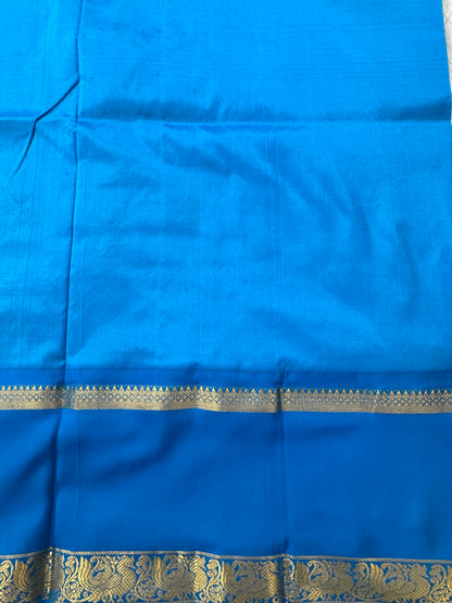 Narayanpet Silk Saree Navy Blue Colored Complemented with a Blue Zari Border.