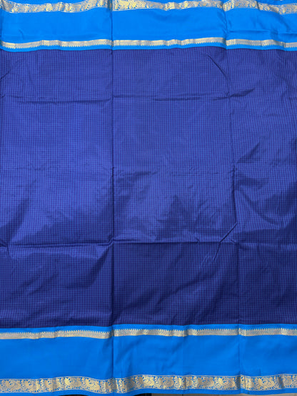 Narayanpet Silk Saree Navy Blue Colored Complemented with a Blue Zari Border.