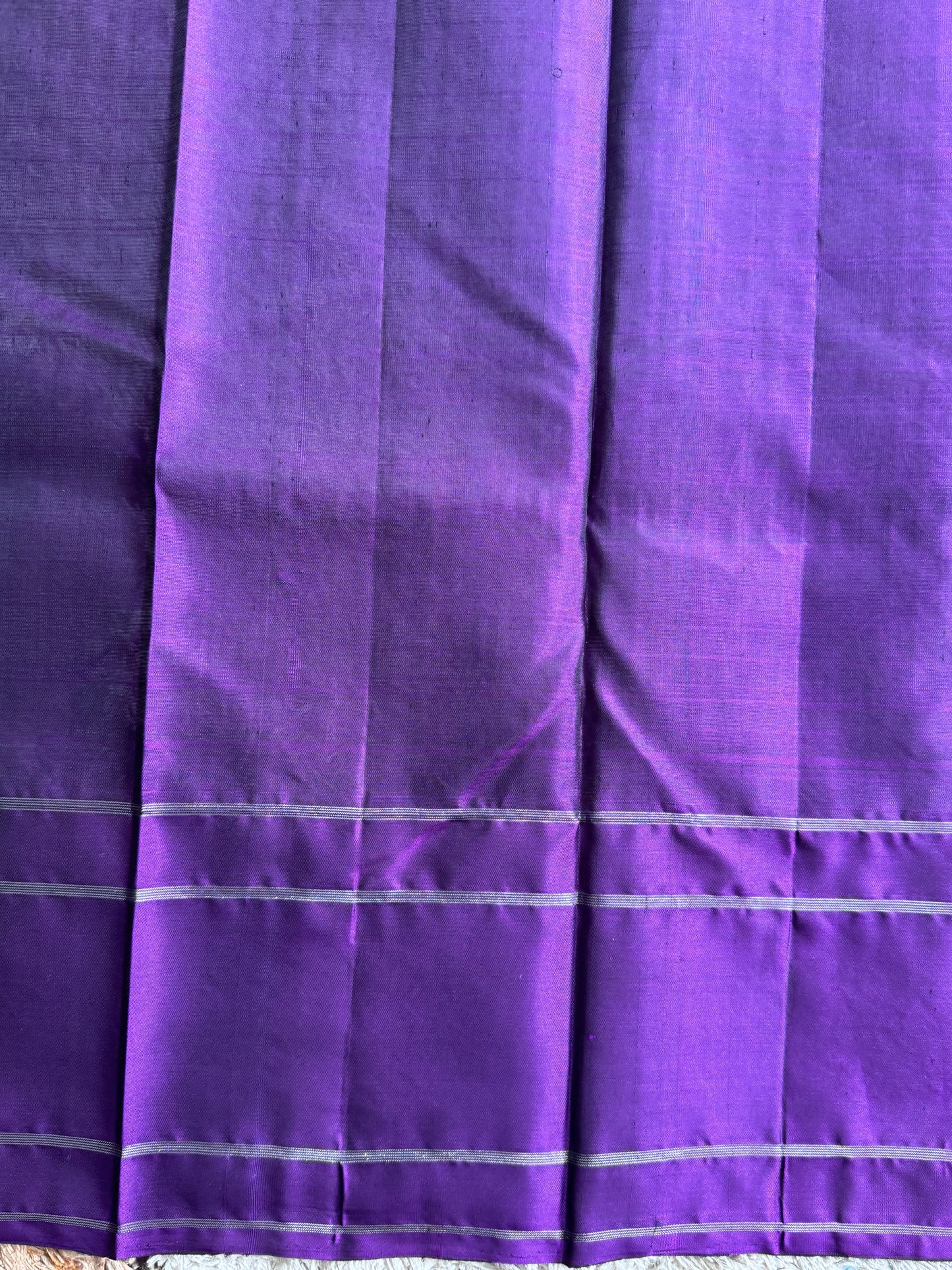 Lavender Pure Kanjivaram Silk Saree | Gap Border With Peacock Butta | Handloom | Silk Mark Certified