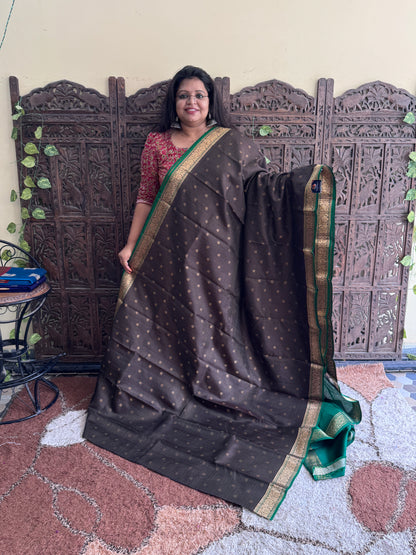 Pure Kanjivaram Silk Saree |Dark Brown With Gold Zari Border | Handloom | Silk Mark Certified