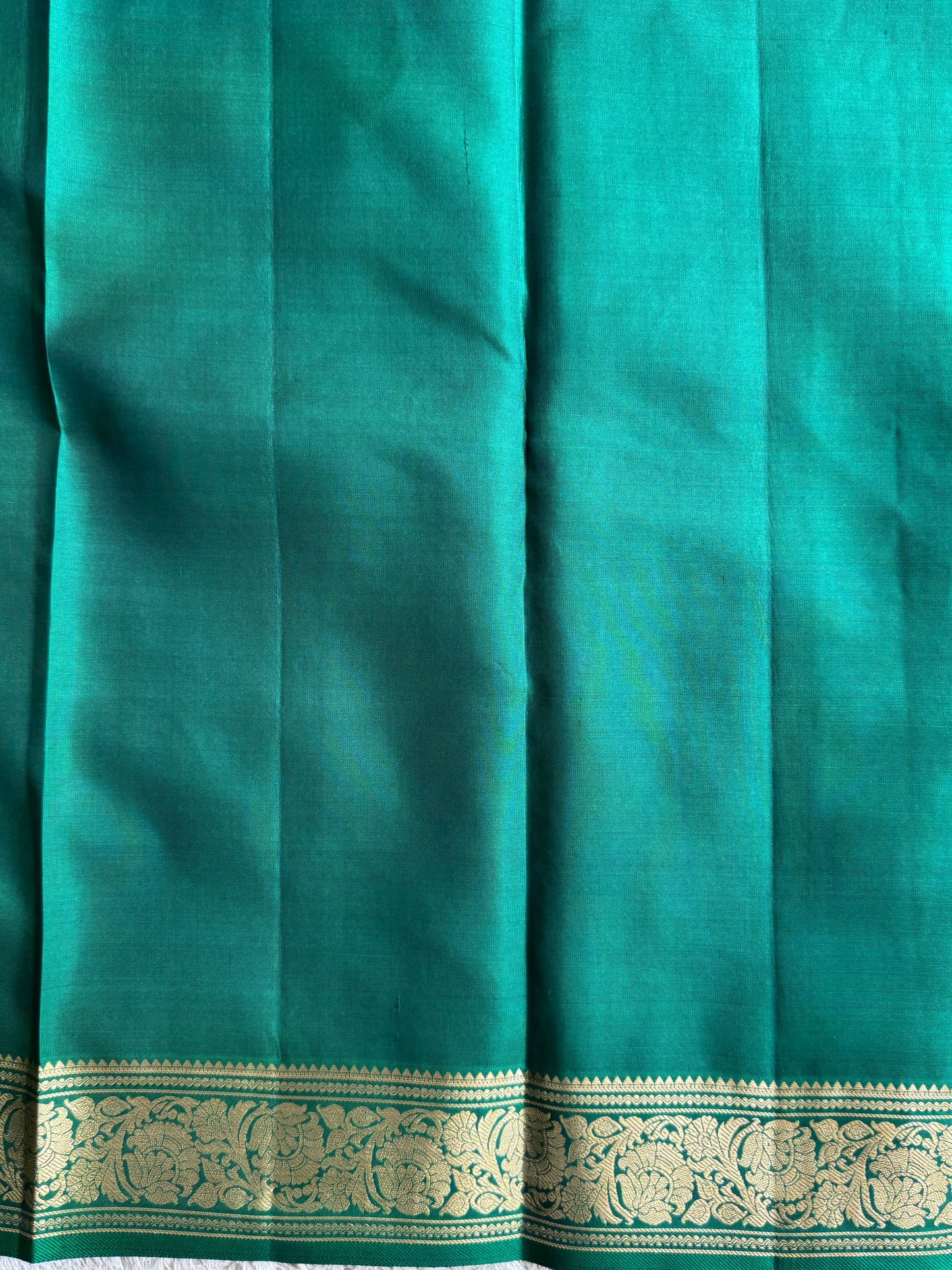 Pure Kanjivaram Silk Saree |Dark Brown With Gold Zari Border | Handloom | Silk Mark Certified