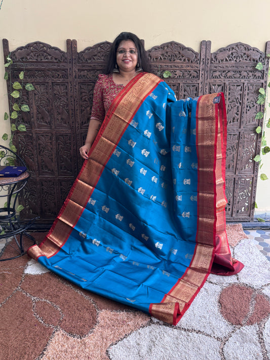 Pure Kanjivaram Silk Saree | Blue With Gold Zari Border | Handloom | Silk Mark Certified