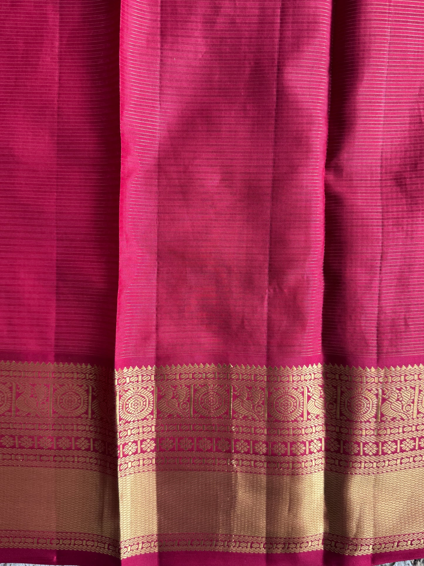 Pure Kanjivaram Silk Saree |  Rama Green With Gold Zari Border | Handloom | Silk Mark Certified