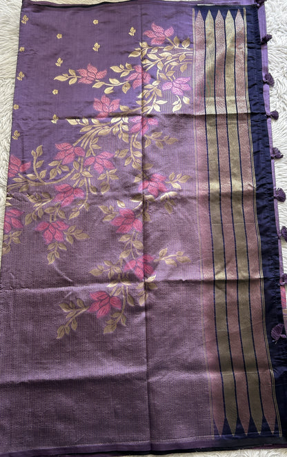 Semi Raw Silk Saree Lavender Colored Complemented with a Borderless. - Sampradaya Designer Studio
