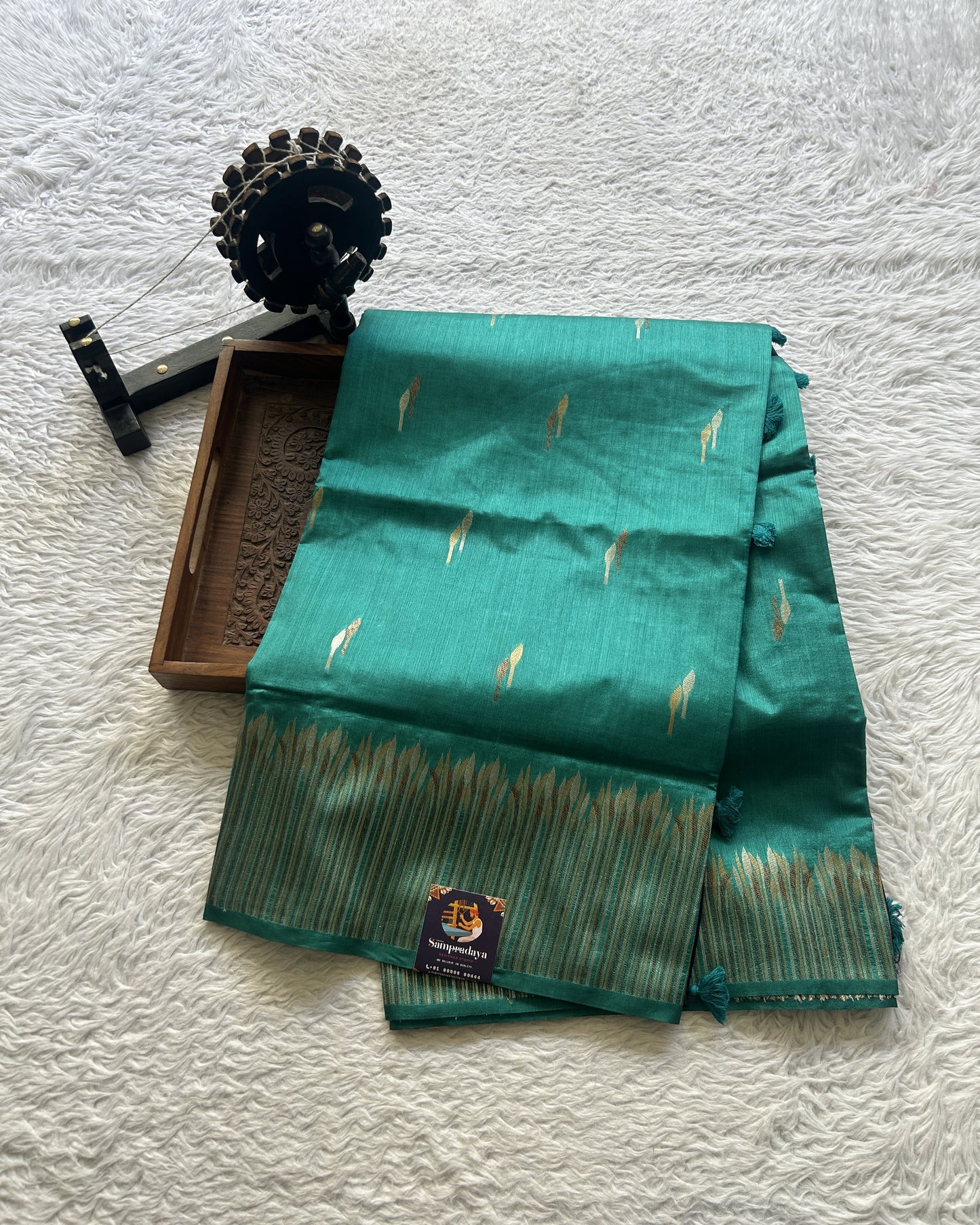 Semi Raw Silk Saree Rama Green Colored Elegantly Paired with a Zari Border. - Sampradaya Designer Studio