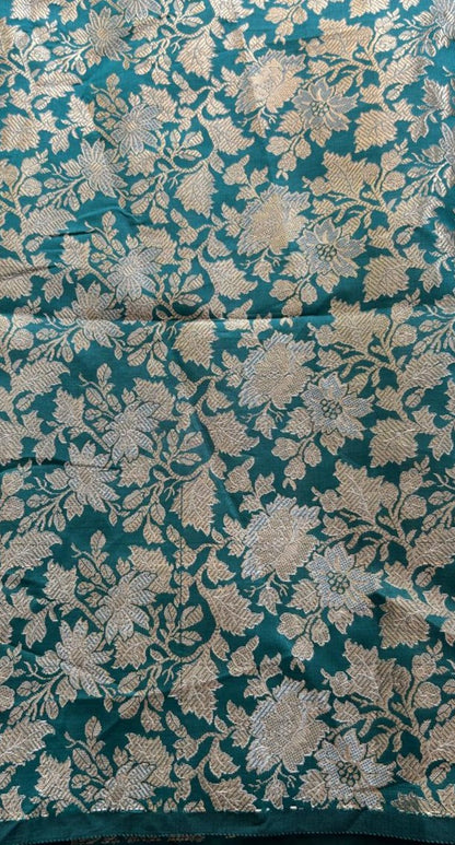 Mangalagiri Plain Pattu Saree Pastel Green colored complemented with a Zari Border - Sampradaya Designer Studio