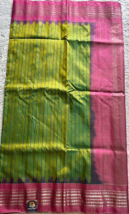 Gadwal Pattu Saree Light Green Colored Complemented With a Baby Pink Color Zari Border - Sampradaya Designer Studio
